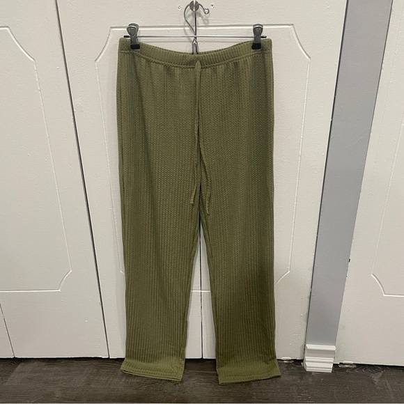 No Brand Green High Rise Waffle Knit Pants - Picture 1 of 8